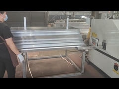 Como perfurar buracos em postes quadrados de cerca