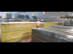 em grande quantidade de pó revestido de verde