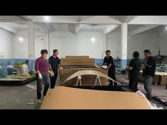 A cerca de segurança anti-escalada está a fazer as malas.